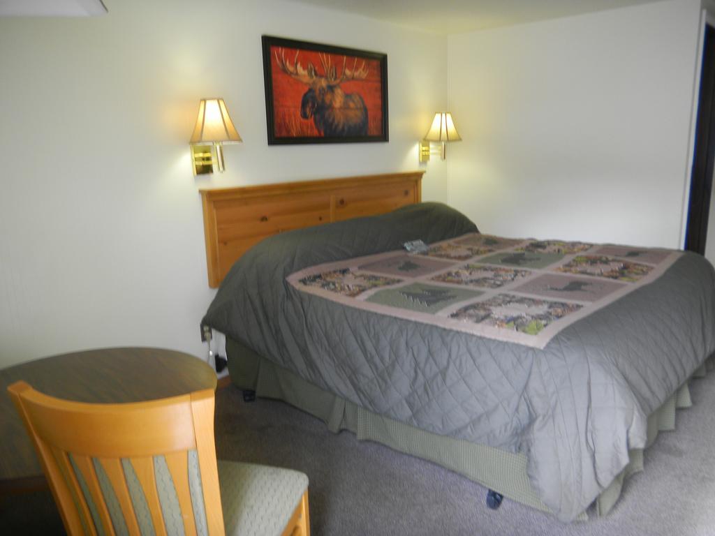 Falls Motel Thompson Falls الغرفة الصورة