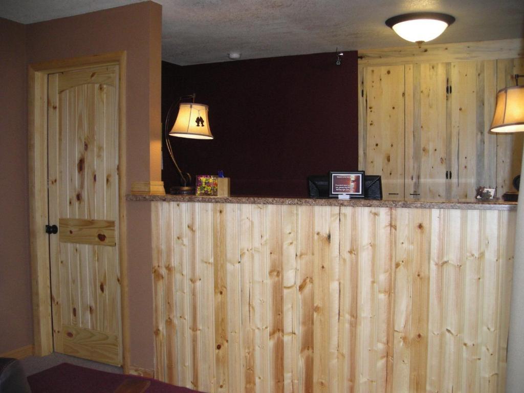 Falls Motel Thompson Falls المظهر الخارجي الصورة