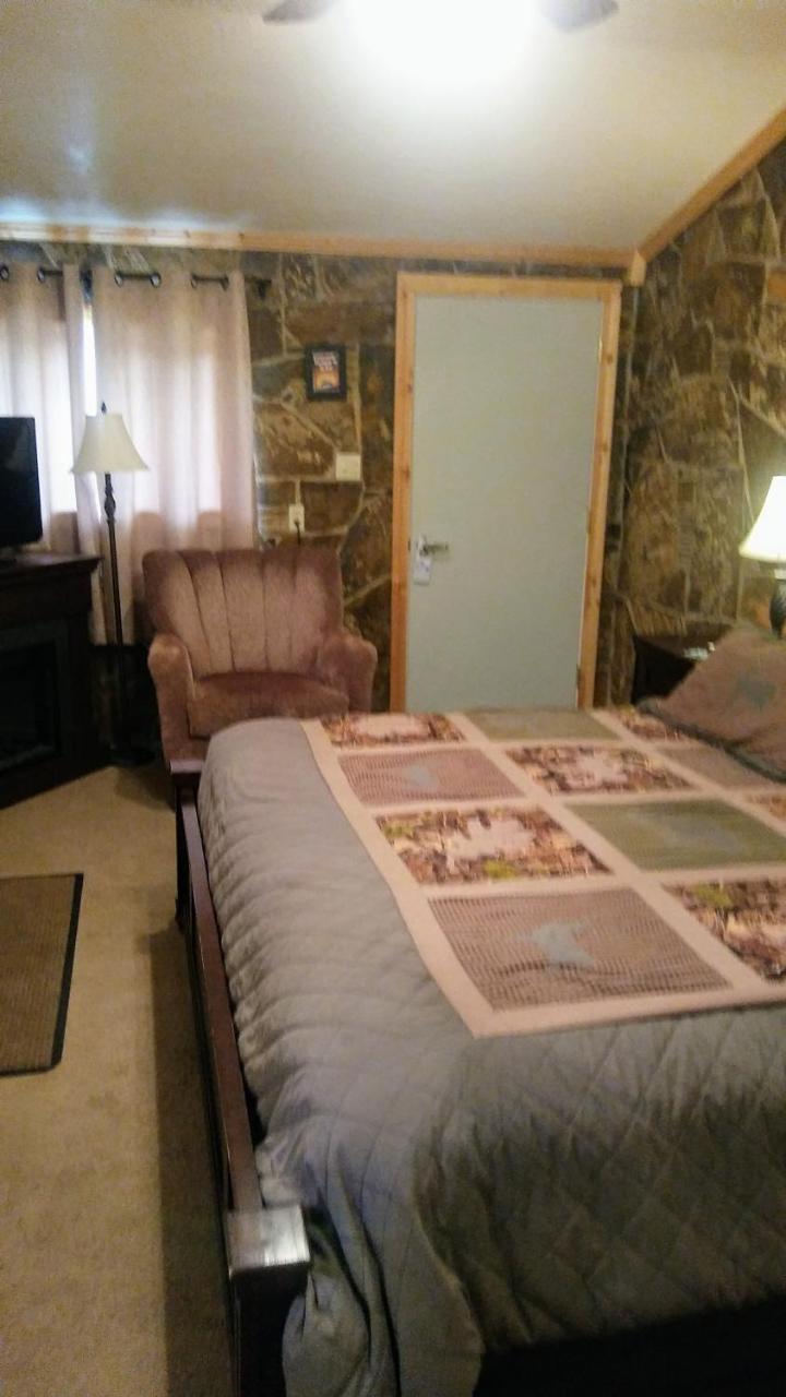 Falls Motel Thompson Falls المظهر الخارجي الصورة